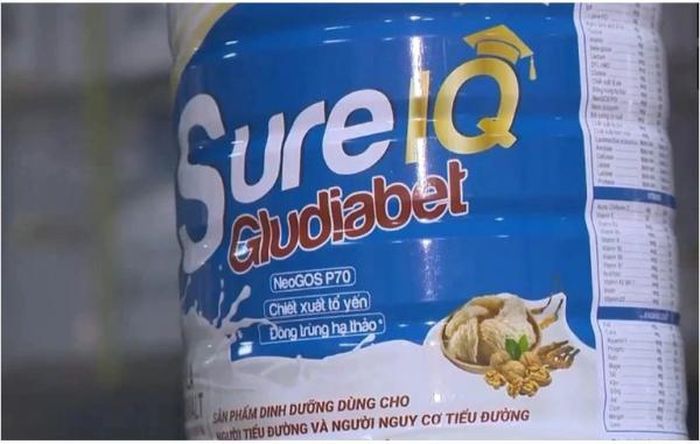 Một nhãn hiệu sữa giả, được quảng cáo tràn lan trên mạng.