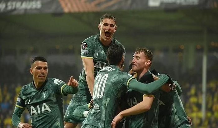 Tottenham đã chờ đợi chiếc cúp này 41 năm