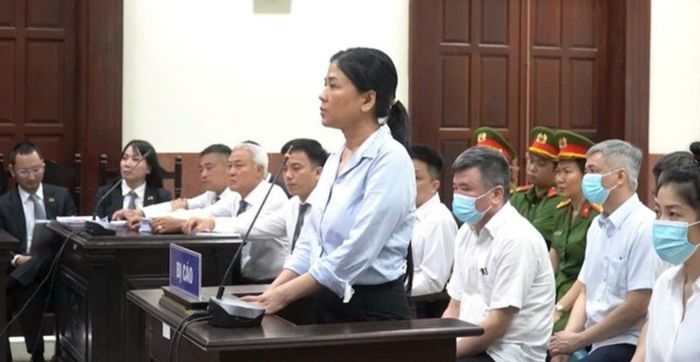 Bị cáo Mai Thị Hồng Hạnh được giảm 2 năm tù so với án sơ thẩm.