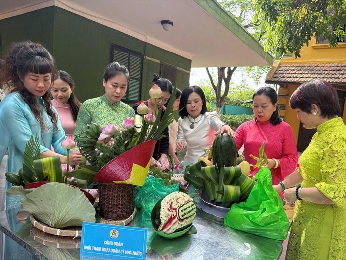 Khối Tham mưu quản lý nhà nước với những khâu hoàn thiện cuối cùng cho tác phẩm dự thi