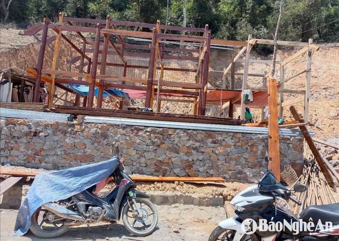 Nhờ động lực hỗ trợ của chính sách, người dân ở Kỳ Sơn có động lực xây dựng nhà mới theo đúng nguyện vọng và khả năng của gia đình. Ảnh: HT