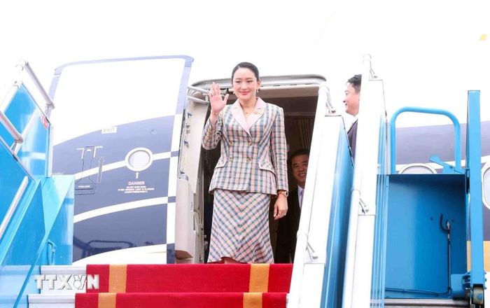Thủ tướng Thái Lan đến Hà Nội, bắt đầu chuyến thăm chính thức Việt Nam - Ảnh: TTXVN