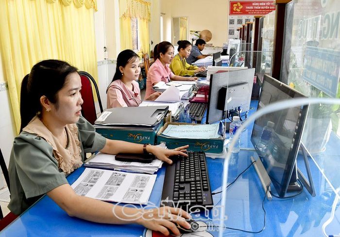 Tỉnh Cà Mau khẩn trương thực hiện lộ trình sắp xếp cán bộ, công chức các ngành, các cấp đáp ứng điều kiện, tiêu chuẩn về trình độ chính trị, chuyên môn, nghiệp vụ, đảm bảo yêu cầu nhiệm vụ sau sắp xếp, tinh gọn bộ máy.