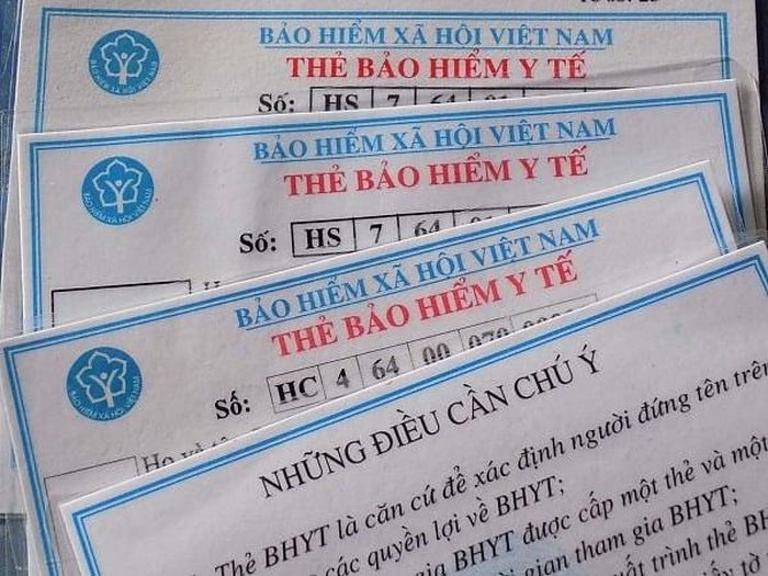 Thẻ BHYT giấy cũ đến 31/5 tới đây sẽ hết hạn, người dân thay thế bằng thẻ BHYT trên các ứng dụng VssID, VNeID.