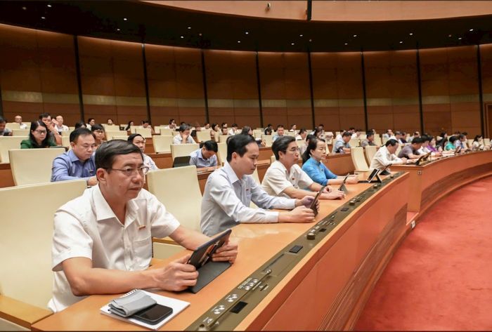 Các đại biểu Quốc hội dự phiên họp chiều 19/5.