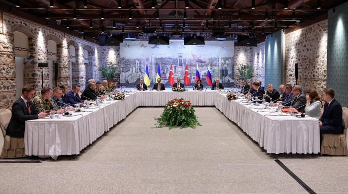 Toàn cảnh cuộc đàm phán Nga - Ukraine tại Istanbul, Thổ Nhĩ Kỳ ngày 16/5. Ảnh: Getty Images