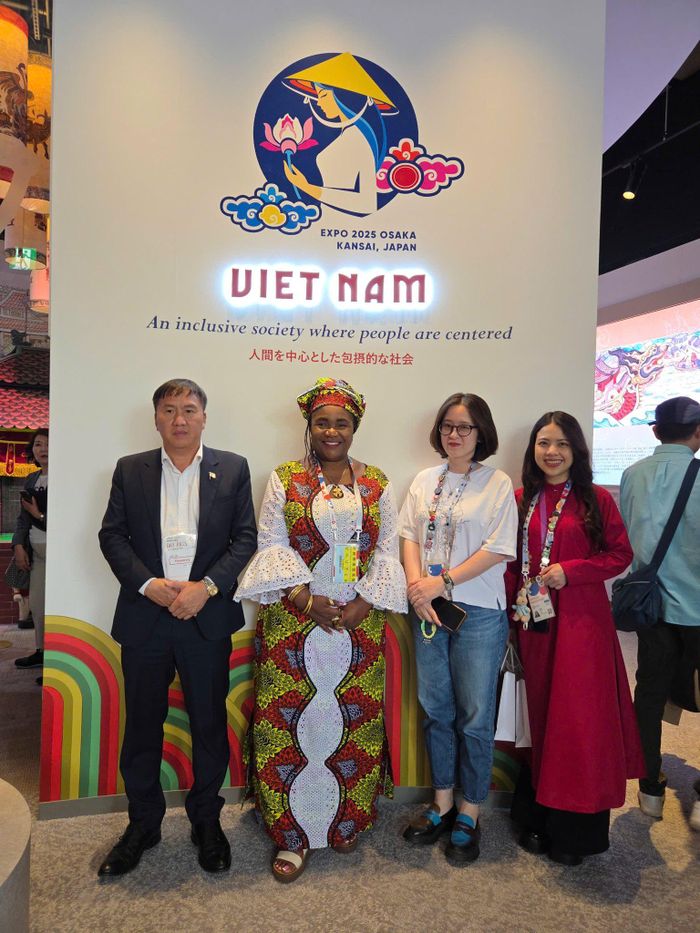 Giới thiệu văn hóa dân tộc tại Nhà Việt Nam ở EXPO 2025
