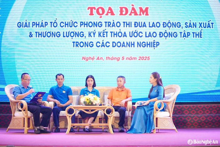 Công đoàn Khu kinh tế Đông Nam với hoạt động tọa đàm về giải pháp tổ chức phong trào thi đua lao động, sản xuất và thương lượng, ký kết Thỏa ước lao động tập thể trong doanh nghiệp. Ảnh: Duy Chương