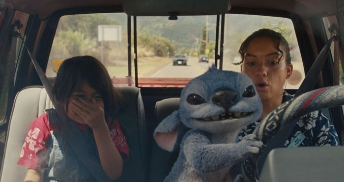  Lilo &amp; Stitch cạnh tranh trực tiếp với Doraemon. 