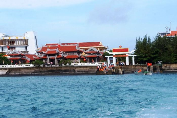 Đảo Đá Tây A
