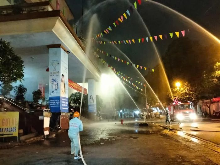 Phương án diễn tập PCCC luôn được Ban quản lý chợ Hà Đông phối hợp với các đơn vị liên quan triển khai thực hiện hàng năm
