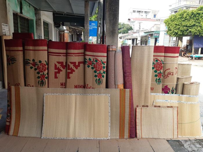 Các sản phẩm chiếu cói Nga Sơn được đưa ra thị trường