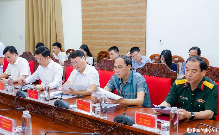 Đại diện lãnh đạo các cơ quan trong khối Nội chính tham dự hội nghị giao ban. Ảnh: Phạm Bằng
