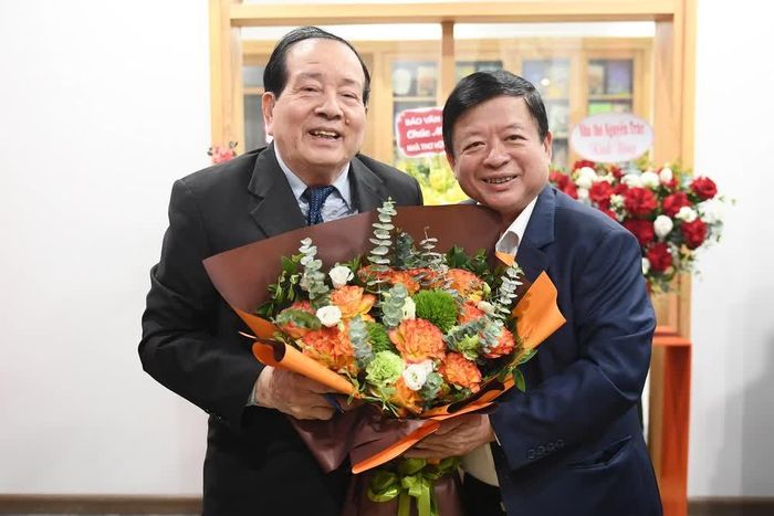 Nhạc sĩ Đỗ Hồng Quân và nhà thơ Hữu Thỉnh