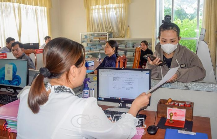 Bộ phận một cửa của các địa phương tuy đã được nâng cấp nhưng vẫn còn chật hẹp.