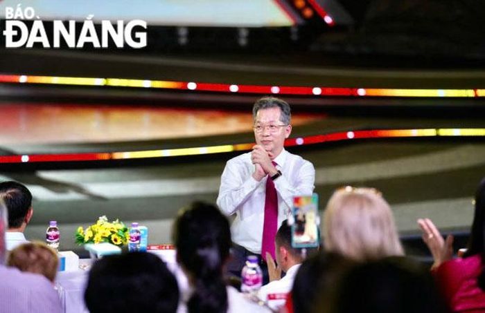 Ủy viên Ban Chấp hành Trung ương Đảng, Bí thư Thành ủy, Trưởng Đoàn Đại biểu Quốc hội, đơn vị thành phố Đà Nẵng Nguyễn Văn Quảng tham dự khai mạc.