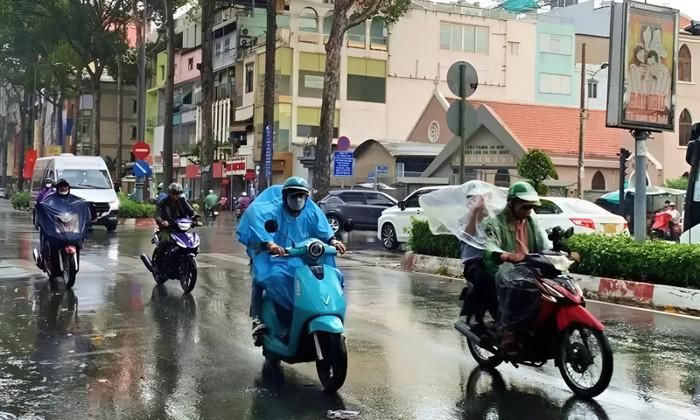 Chiều tối, dự báo TP.HCM và nhiều khu vực ở Nam Bộ xuất hiện mưa. (Ảnh sưu tầm)