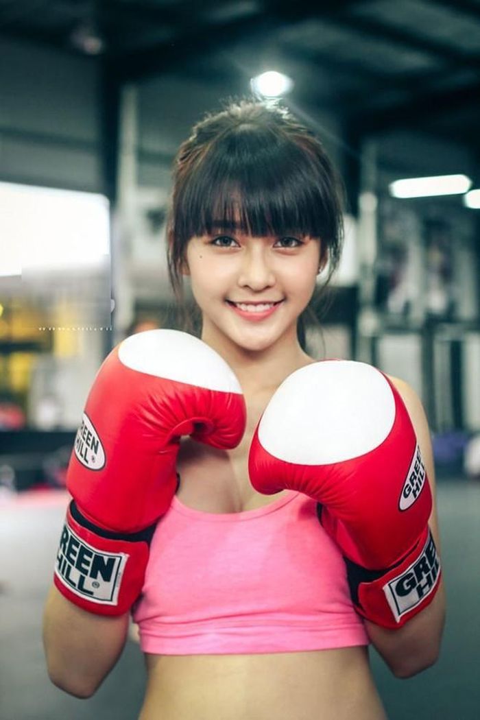 Khả Ngân thời điểm mới bước chân vào showbiz. (Ảnh: Sưu tầm)