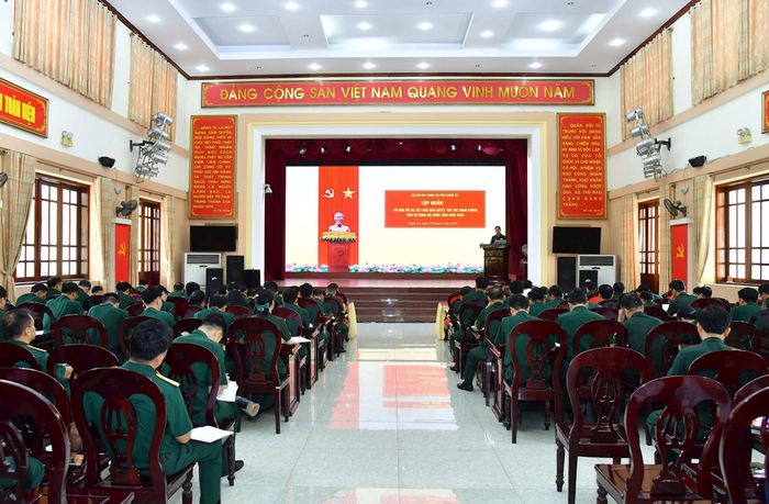Các đại biểu tham dự hội nghị tập huấn. Ảnh: Châu Khang