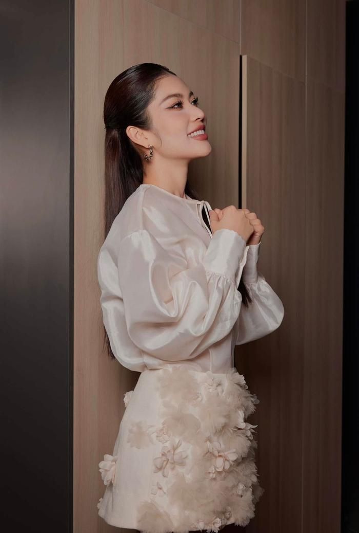 Từ một cô gái bị hoài nghi, Lệ Nam giờ đây đang dần trở thành phiên bản tốt nhất của chính mình.