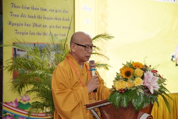Thượng tọa Thích Hạnh Huệ phát biểu khai mạc