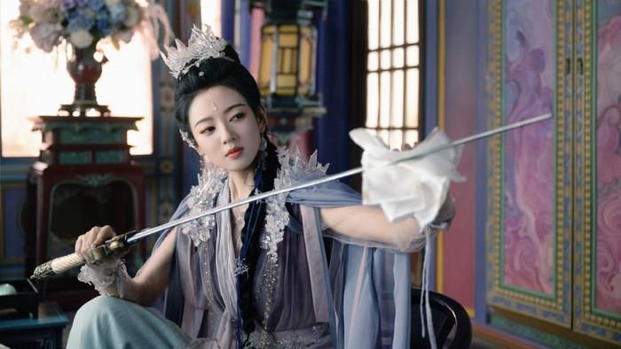 Nhờ vai diễn ấn tượng và diễn xuất tự nhiên, Hà Thụy Hiền thành điểm sáng hiếm hoi của phim. (Ảnh: Weibo)