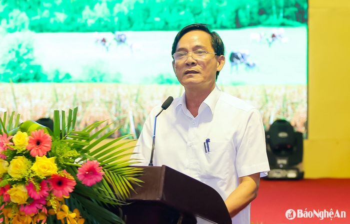 Ông Thành phát biểu tại một hội nghị. Ảnh: NVCC