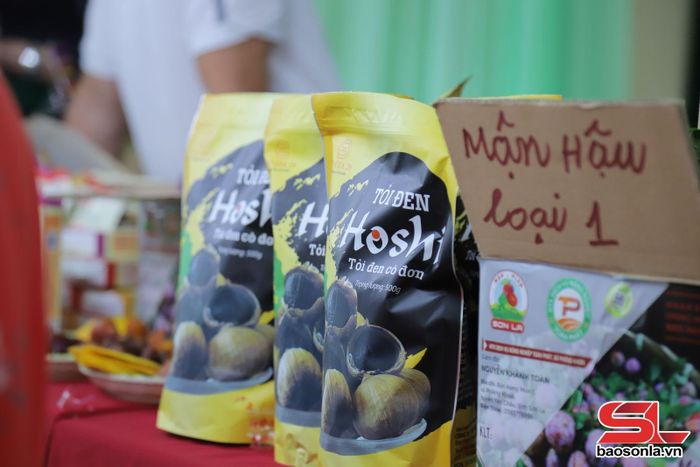 Sản phẩm tỏi đen Yên Châu. 