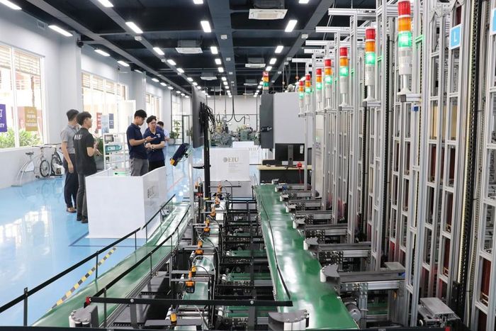 Trung tâm đổi mới sáng tạo Công nghiệp 4.0 (IIC) thuộc Trường Quốc tế Miền Đông (Eastern International University) tỉnh Bình Dương - nơi đào tạo nhân lực chất lượng cao. Ảnh: Dương Chí Tưởng - TTXVN