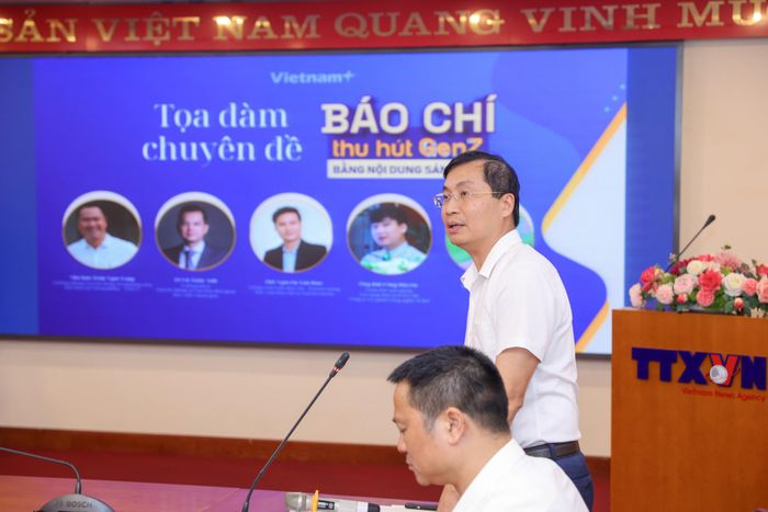  Tổng Biên tập Báo Điện tử VietnamPlus Trần Tiến Duẩn cho biết, sự phát triển của các nền tảng công nghệ mới và mạng xã hội đã đặt ra những thách thức cho các cơ quan báo chí. 