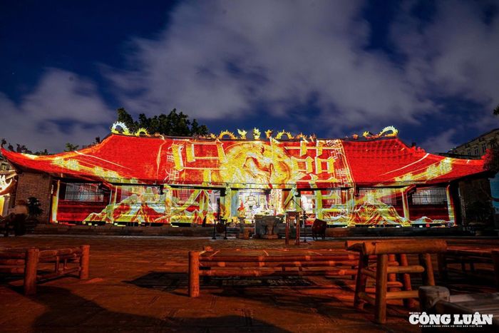 Trình diễn 3D Mapping với chủ đề “Sóng Bạch Đằng - Hào khí Ngô Quyền”.