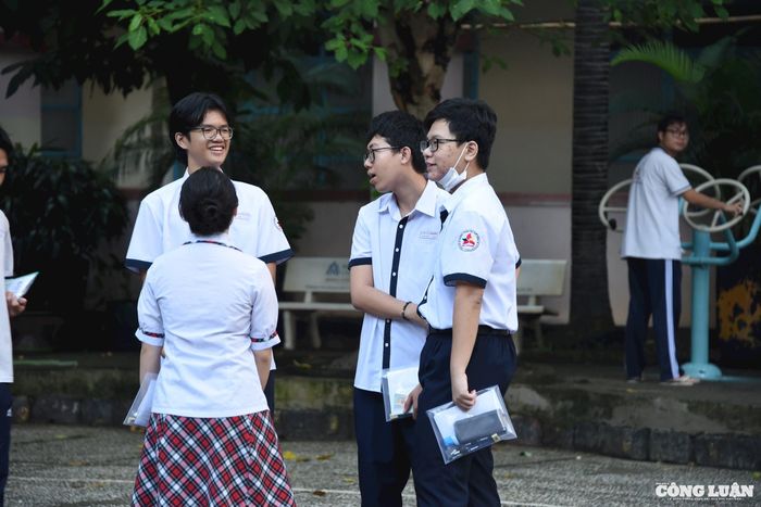 Hầu hết sĩ tử đều hào hứng trong ngày thi thứ 2.