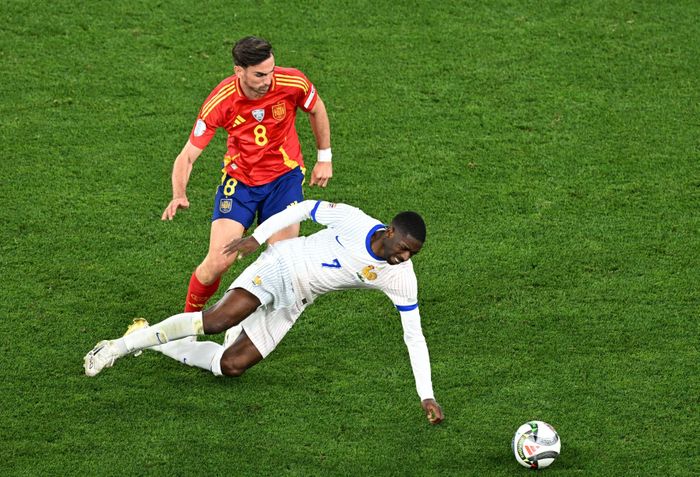  Dembele dính chấn thương tại Nations League. Ảnh: Reuters. 