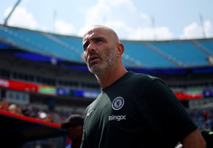  HLV Enzo Maresca của Chelsea không hài lòng về trận đấu. 