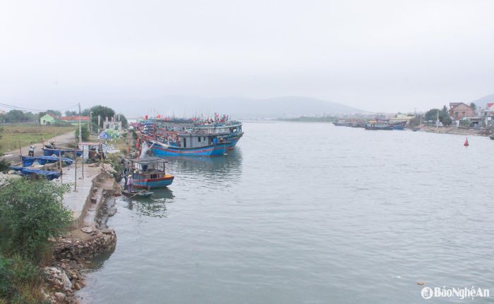 Phường Quỳnh Mai lấy kinh tế biển là trọng tâm gắn với phát triển du lịch, dịch vụ, thương mại. Ảnh: Mai Hoa