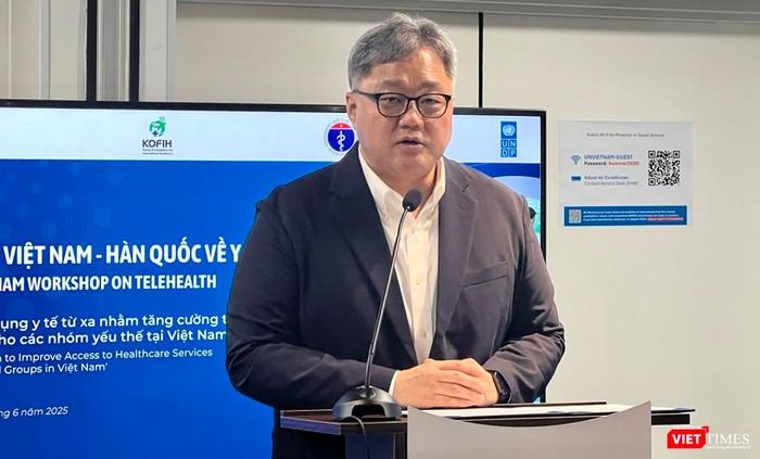Đại diện Hàn Quốc chia sẻ kinh nghiệm phát triển y tế từ xa