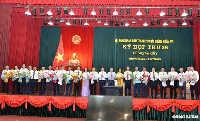 Ra mắt bộ máy và nhân sự thành phố Hải Phòng mới
