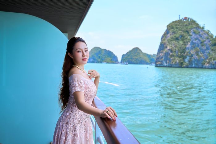 Bảo Trâm Idol trò chuyện cùng MC Mạnh Khang trên sóng chương trình "Dreamy Voyage"