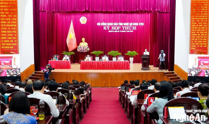 Quang cảnh Kỳ họp thứ 31, HĐND tỉnh Nghệ An khóa XVIII, nhiệm kỳ 2021 - 2026. Ảnh: Phạm Bằng
