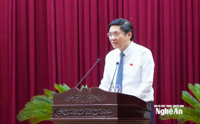 Đồng chí Hoàng Nghĩa Hiếu - Phó Bí thư Thường trực Tỉnh ủy, Chủ tịch HĐND tỉnh phát biểu bế mạc Kỳ họp thứ 31. Ảnh: Thành Cường