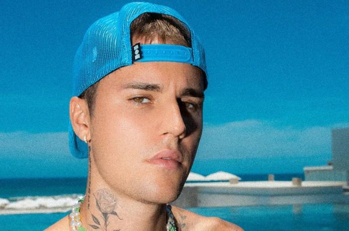 Justin Bieber sinh năm 1994 tại London, Canada