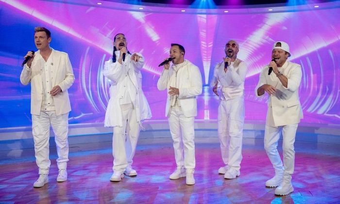 Backstreet Boys là ban nhạc pop đầu tiên trình diễn tại đấu trường âm nhạc và giải trí Sphere. Ảnh: Today.com