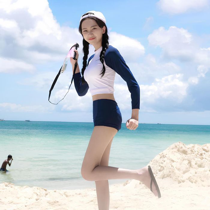  Sở thích mặc đồ bơi dài tay phổ biến đến mức khách du lịch cho rằng đây là một nét văn hóa đặc trưng của người Hàn Quốc. 