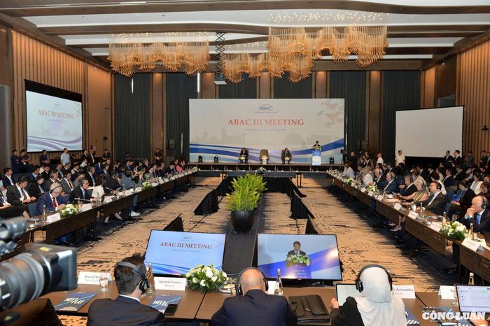 Quang cảnh kỳ họp ABAC III
