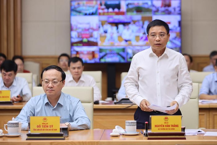 Bộ trưởng Bộ Tài chính Nguyễn Văn Thắng phát biểu.
