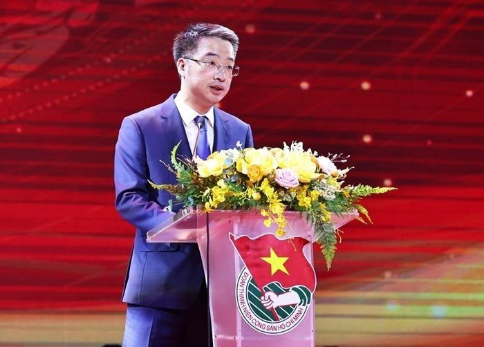 Đồng chí Nguyễn Tường Lâm, Bí thư BCH Trung ương Đoàn, Chủ tịch Hội LHTN Việt Nam phát biểu định hướng cho Diễn đàn lần thứ VI, năm 2025. Ảnh: Minh Đức – TTXVN
