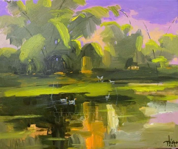 Không gian làng quê yên bình trong tranh của họa sĩ Quỳnh Thơm. Ảnh: Báo Chính sách &amp; Cuộc sống