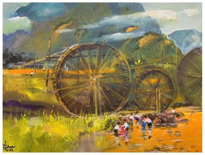 Tác phẩm trưng bày tại triển lãm. Ảnh: Báo Chính sách &amp; Cuộc sống