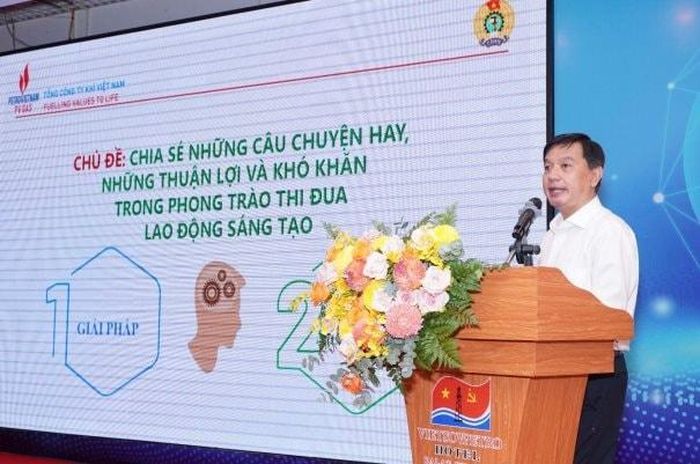 Phó Chủ tịch Công đoàn PV GAS – Lê Phước Khôi trình bày tham luận tại Hội nghị