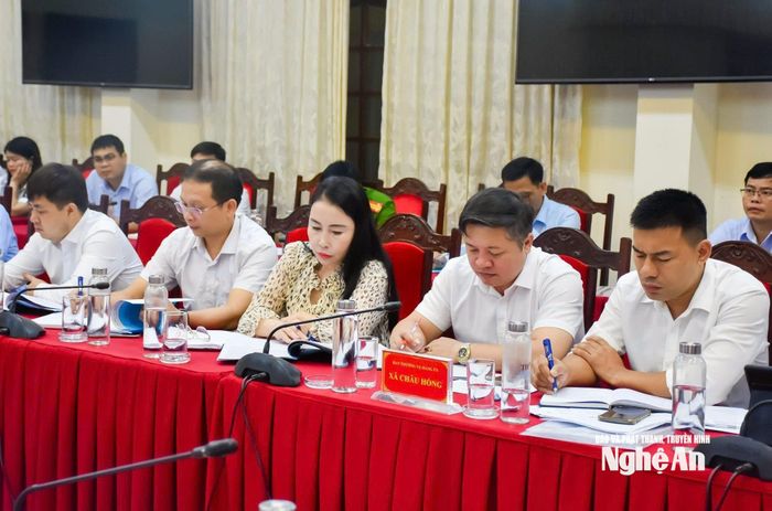 Cán bộ xã Châu Hồng tham dự hội nghị. Ảnh: Thanh Lê